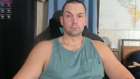 Cam online show from December 2025 11:03:02 PM