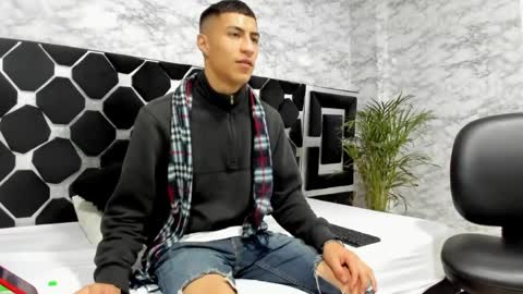 Mr Porn  online show from April 2026 02:22:01 PM