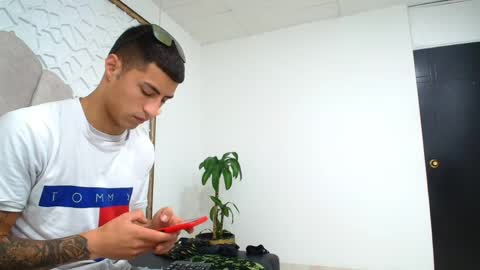 Mr Porn  online show from April 2026 01:41:02 AM