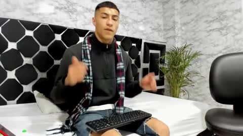 Mr Porn  online show from May 2026 01:08:02 PM