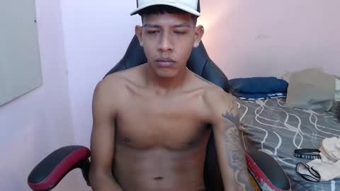 Snapshot of mr_stiven_ chatting on January 2025 03:05:02 AM mr_stiven_ online show from January 2025 03:05:02 AM