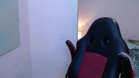 Snapshot of mr_stiven_ chatting on January 2025 02:25:01 AM mr_stiven_ online show from January 2025 02:25:01 AM