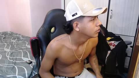 Snapshot of mr_stiven_ chatting on February 2025 09:08:02 AM mr_stiven_ online show from February 2025 09:08:02 AM