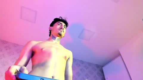 Snapshot of mr_strike chatting on November 2025 02:55:02 AM MR online show from November 2025 02:55:02 AM