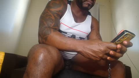 Snapshot of mrbrown_strong chatting on June 2026 12:38:02 PM mr brown online show from June 2026 12:38:02 PM