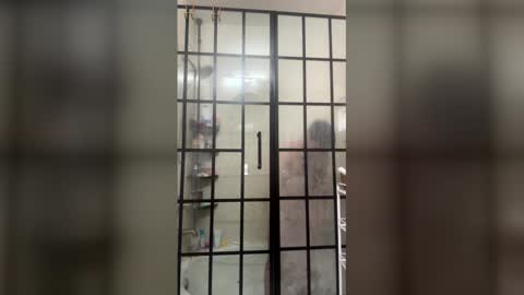 mrbwc9x6 online show from February 2026 05:03:01 PM