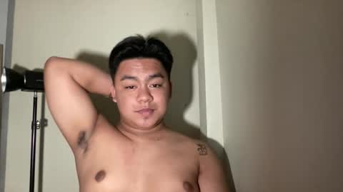 Snapshot of mrdesirexxx chatting on May 2026 02:14:01 PM MrDesireexxx online show from May 2026 02:14:01 PM