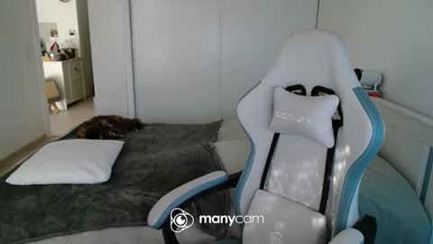 Snapshot of mrdr000 chatting on June 2026 06:42:02 AM mrdr000 online show from June 2026 06:42:02 AM