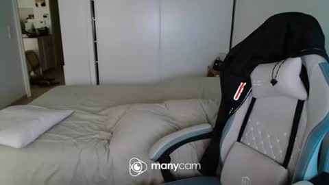 Snapshot of mrdr000 chatting on July 2026 11:09:02 AM mrdr000 online show from July 2026 11:09:02 AM