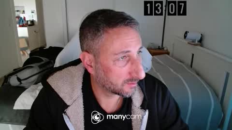 Snapshot of mrdr0o0o chatting on November 2025 12:06:01 PM mrdr0o0o online show from November 2025 12:06:01 PM