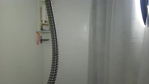 Snapshot of mremy chatting on October 2025 06:58:02 AM Rem M online show from October 2025 06:58:02 AM