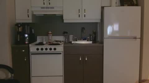 IwantU2WatchME online show from April 2026 12:54:01 PM