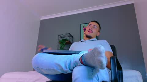 Mr Fox online show from April 2026 07:58:01 PM