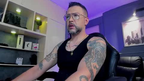 MrFrank. online show from January 2026 01:48:02 PM