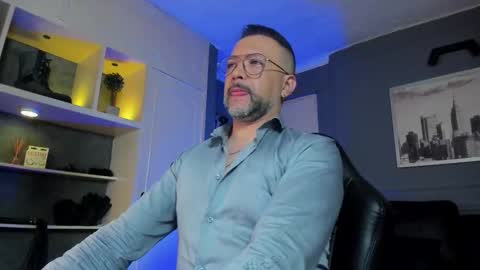 MrFrank. online show from February 2026 10:36:01 AM