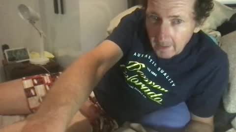 mrgray11xxx aussie online show from December 2025 02:47:02 PM