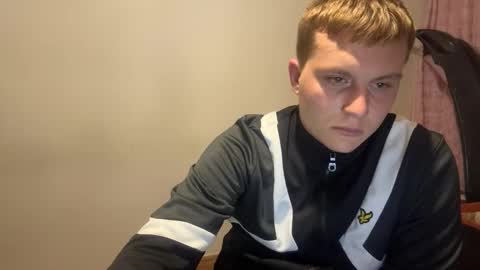 Max online show from October 2025 07:11:01 PM