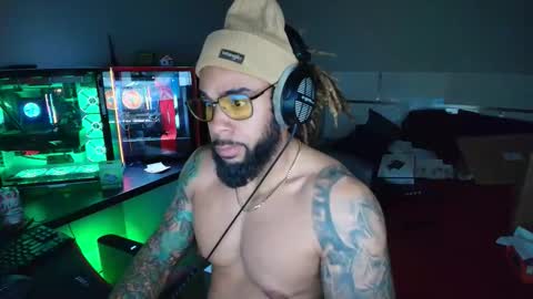 Snapshot of mrjacksonsplayroom chatting on February 2026 03:14:02 AM X TeamTJackson tnacamgirls online show from February 2026 03:14:02 AM