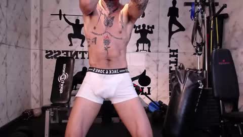 mrjustin_ online show from November 2025 08:36:02 AM