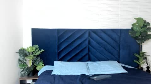 mrjustin_ online show from November 2025 07:27:01 PM