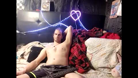 Snapshot of mrkinksized chatting on February 2025 06:47:02 AM MrKinkSized online show from February 2025 06:47:02 AM