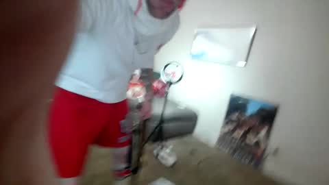 Snapshot of mrmagillacutty chatting on December 2024 05:07:02 AM Jacob Matthew online show from December 2024 05:07:02 AM