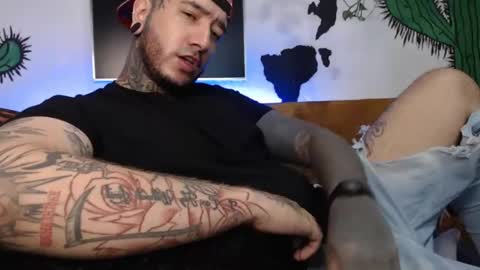 Snapshot of mrmanny__ chatting on February 2025 03:01:01 AM mrmanny__ online show from February 2025 03:01:01 AM