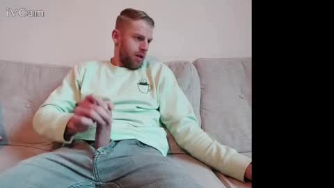 Snapshot of mrnobody6209 chatting on March 2025 04:46:01 PM mrnobody6209 online show from March 2025 04:46:01 PM