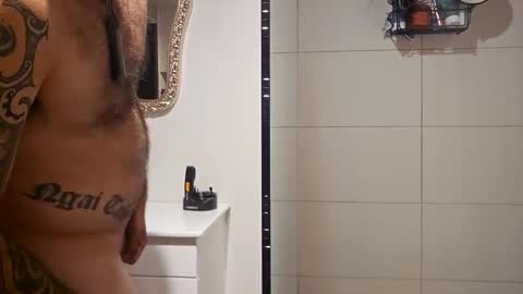 mrnymphoxo online show from April 2026 06:33:01 AM