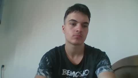 Snapshot of mrpine504 chatting on February 2026 04:08:01 AM mrpine504 online show from February 2026 04:08:01 AM