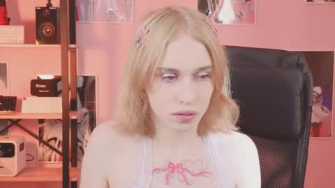 Snapshot of mrs_mills chatting on October 2025 06:32:02 AM Barbie online show from October 2025 06:32:02 AM