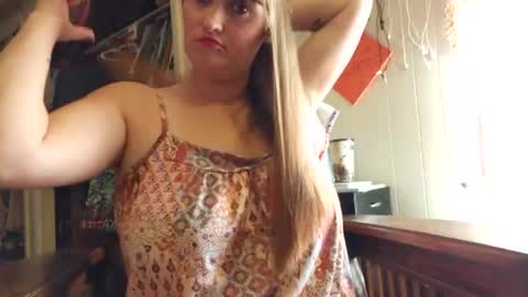 MrsLuna19 online show from October 2025 03:01:02 PM