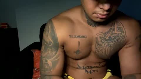 Snapshot of mrthickandfit chatting on December 2024 10:05:02 AM Tatd and Fit online show from December 2024 10:05:02 AM