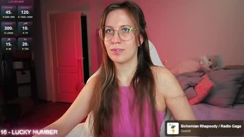 Snapshot of ms_allison chatting on April 2026 05:17:01 PM Allison online show from April 2026 05:17:01 PM