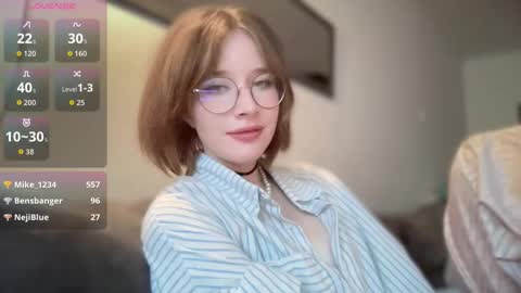 ms_christiana online show from December 2025 02:33:02 PM