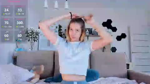 Snapshot of ms_foryou chatting on October 2025 07:07:02 AM Ms ForYOU online show from October 2025 07:07:02 AM