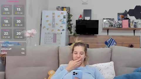 Snapshot of ms_foryou chatting on November 2025 04:37:01 AM Ms ForYOU online show from November 2025 04:37:01 AM