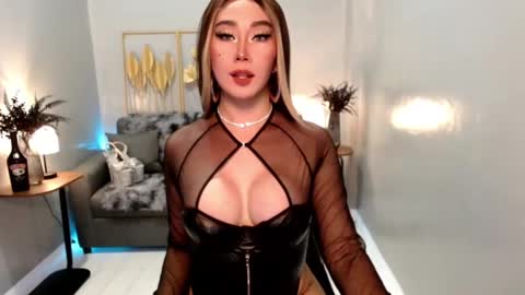 Snapshot of ms_lhaydeebunny chatting on March 2025 10:00:02 AM Evon online show from March 2025 10:00:02 AM
