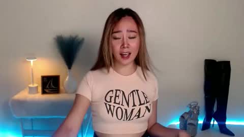 Snapshot of ms_lhaydeebunny chatting on September 2025 02:02:02 AM Evon online show from September 2025 02:02:02 AM