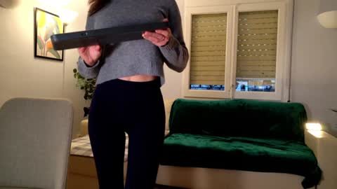 Your M online show from November 2025 04:50:01 PM