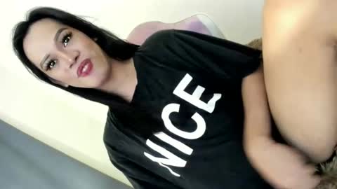 Snapshot of ms_selenaxx chatting on December 2024 11:07:02 AM selena online show from December 2024 11:07:02 AM