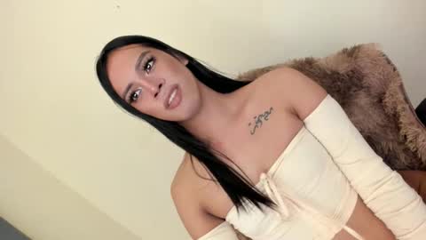 Snapshot of ms_selenaxx chatting on January 2025 11:27:02 PM selena online show from January 2025 11:27:02 PM