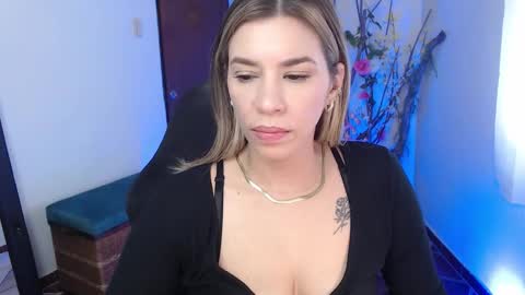 Sofia online show from November 2025 03:11:01 PM