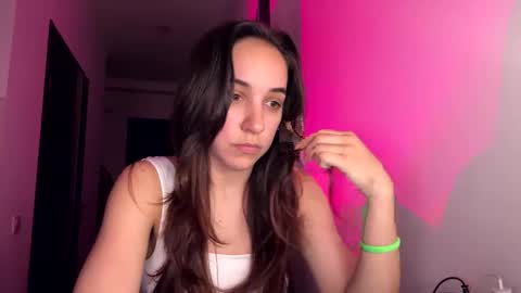 Snapshot of ms_sophiee chatting on April 2026 06:38:01 PM ms_sophiee online show from April 2026 06:38:01 PM