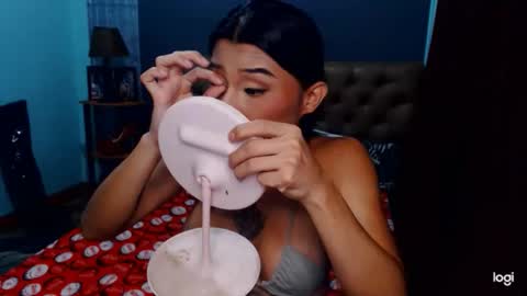 Snapshot of msasianbigcockts chatting on October 2025 10:06:01 AM Thea online show from October 2025 10:06:01 AM