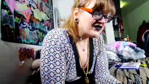 Cunty Luxxe online show from July 2026 10:07:01 AM