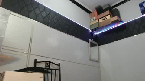 Snapshot of mskimts chatting on February 2025 08:27:02 PM mskimts online show from February 2025 08:27:02 PM