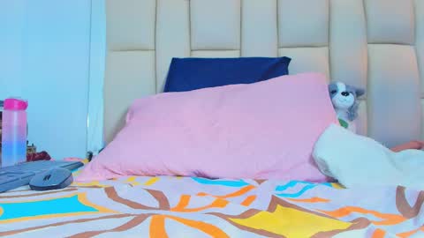 Snapshot of mss_mar chatting on December 2025 03:57:01 AM FERNANDA 3 online show from December 2025 03:57:01 AM