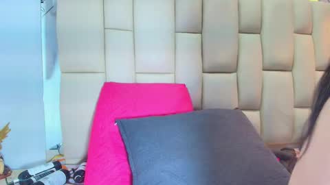 Snapshot of mss_mar chatting on February 2026 03:27:01 AM FERNANDA 3 online show from February 2026 03:27:01 AM