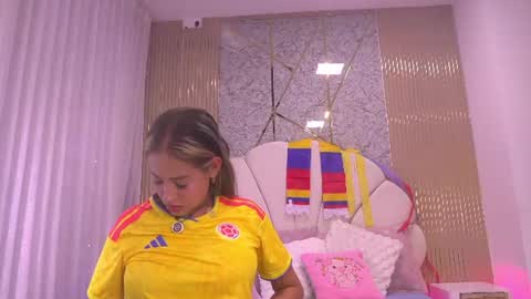 Snapshot of mssburbuja chatting on June 2026 03:07:01 AM Manuela online show from June 2026 03:07:01 AM